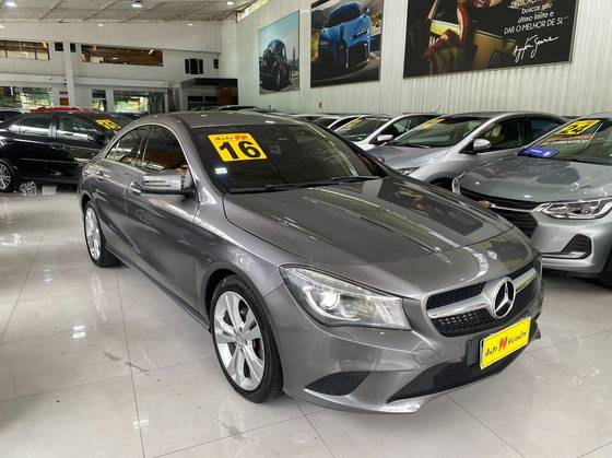 MERCEDES-BENZ CLA 200 1.6 URBAN 16V FLEX 4P AUTOMÁTICO